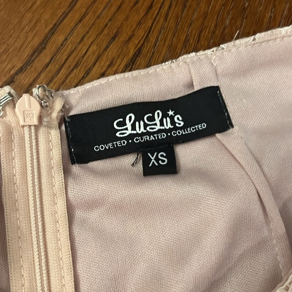 Lulus lace Set - Picture 4 of 5